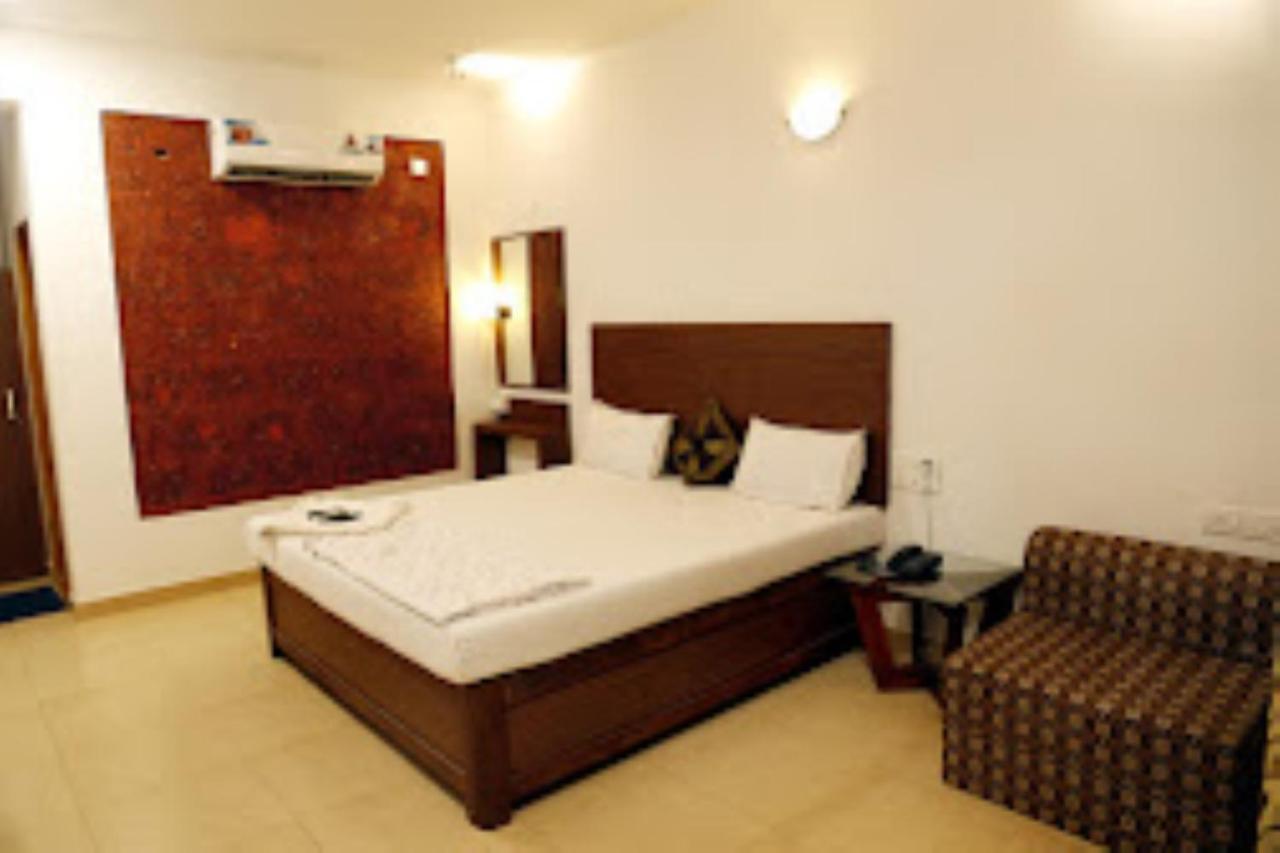 Blue Sea Beach Resort Malvan Mālvan Exterior foto
